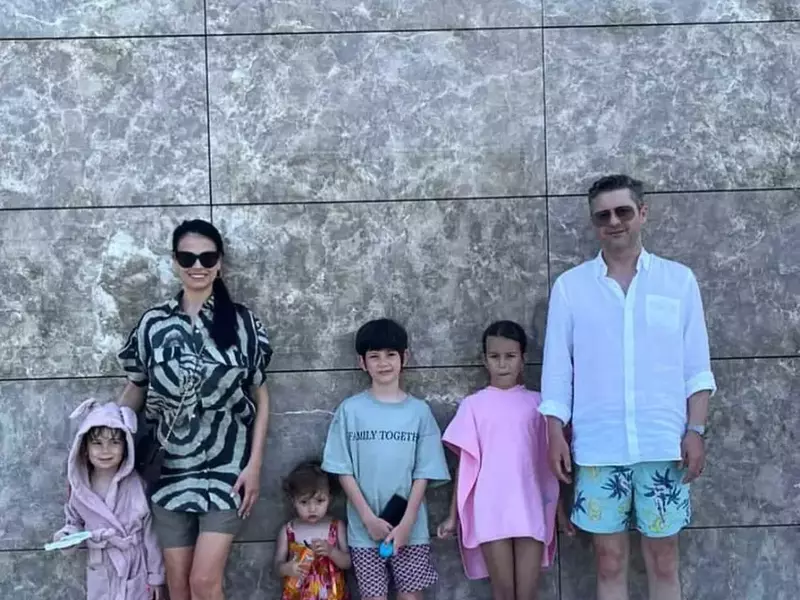 anca-serea-si-adi-sina-casa-copii-6