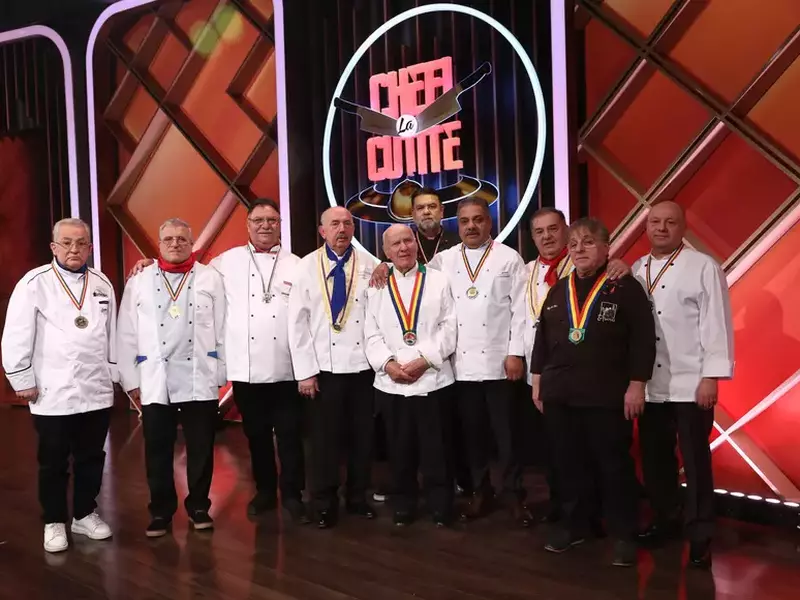 juratii-maestrul-vatafu-in-centru-al-cincilea-de-la-stanga-la-dreapta