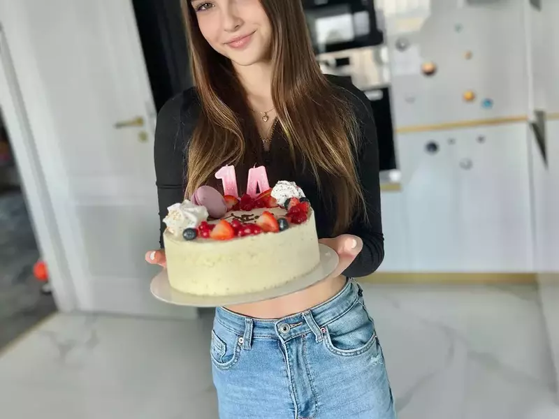 karina-fata-lui-jorge-si-a-alinei-laufer