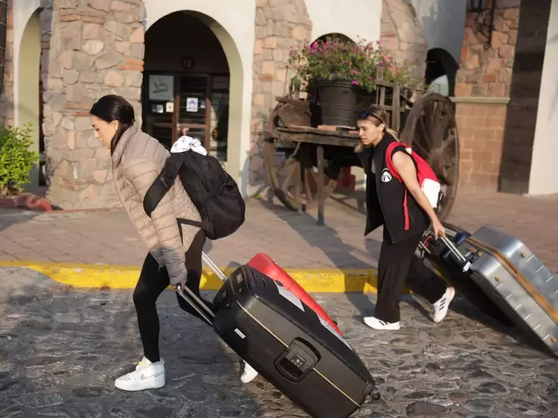 diana-bulimar-si-larisa-iordache