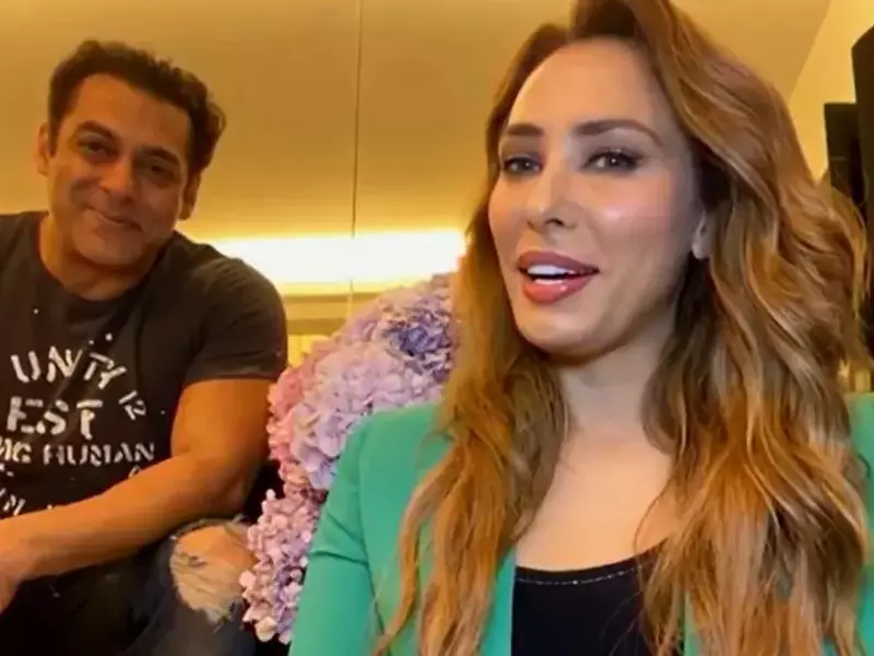 iulia-vantur-salman-khan-1