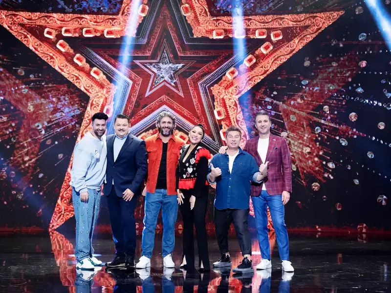smiley-mihai-bobonete-dragos-bucur-andra-pavel-bartos-andi-moisescu-romanii-au-talent