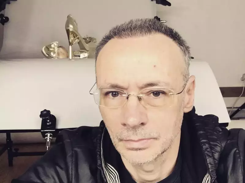 1752368013738015593478626703300516812594605n