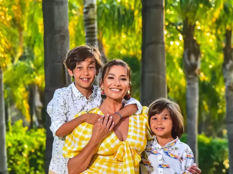 claudia-patrascanu-si-baietii-sai