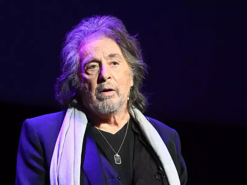 Exclusif – Al Pacino est sur la scène de la salle Pleyel pour sa conférence spectacle „An evening with Al Pacino” à Paris