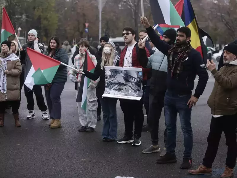 4005992727324967716359881676097870558831918n