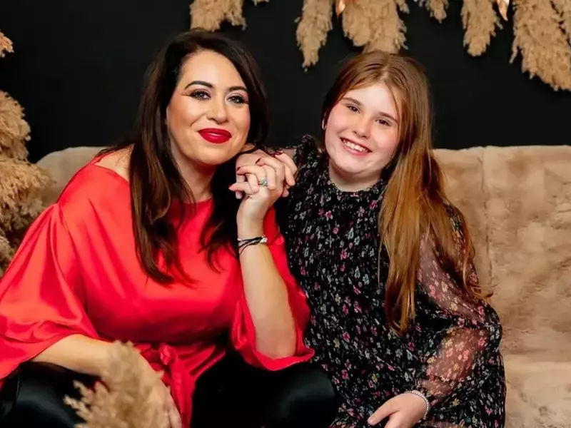 Oana Roman și fiica ei, Isabela