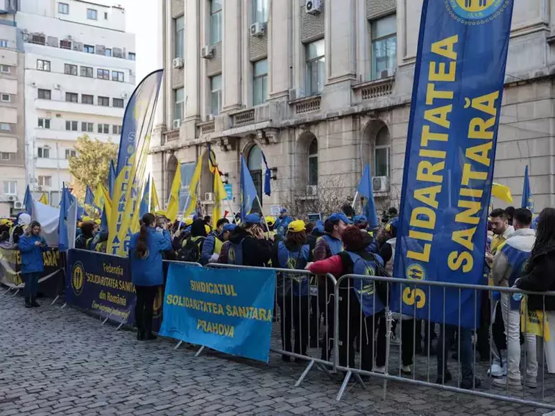 42394420518448824693215657739180410019272016n