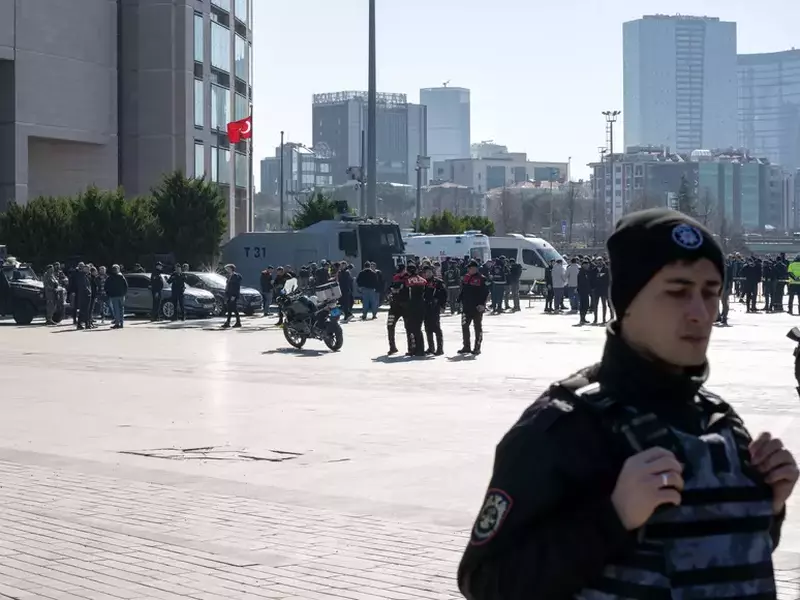 Armed attack at the police station in Caglayan Courthouse in Istanbul