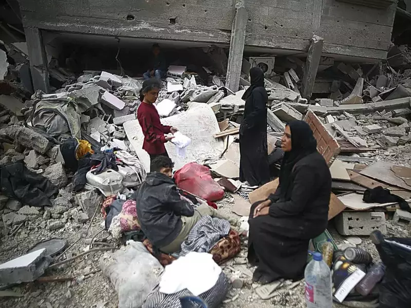 Gazans Return To Scenes Of Devastation In Khan Yunis