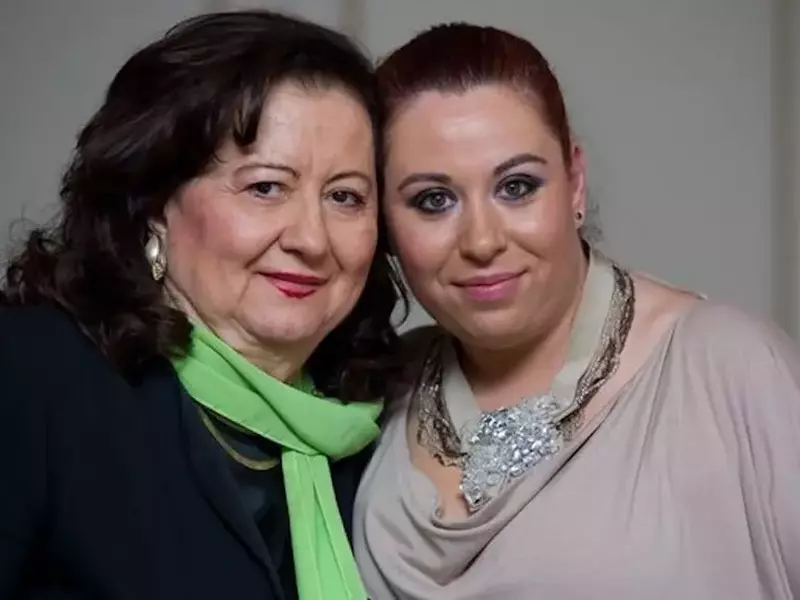 Mioara și Oana Roman 1