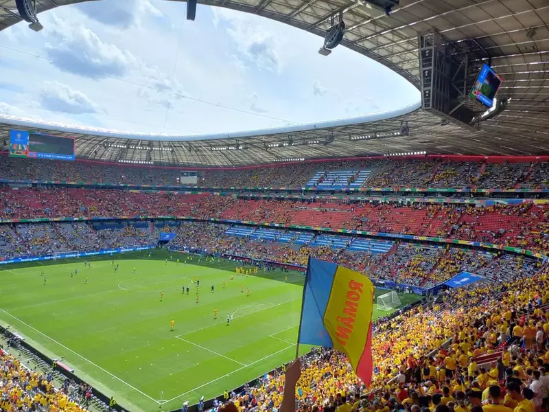 0fb5e923-a16a-4d30-8b1b-3756bbc12494