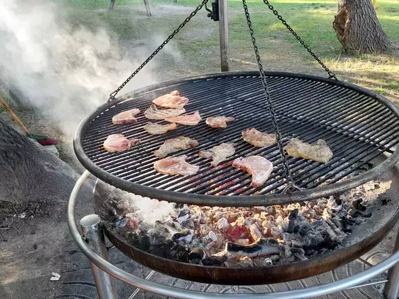 mancare-1-gratar-exterior