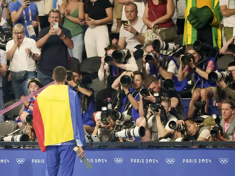 parisinot200maur57inquamphotoscoletterochefort