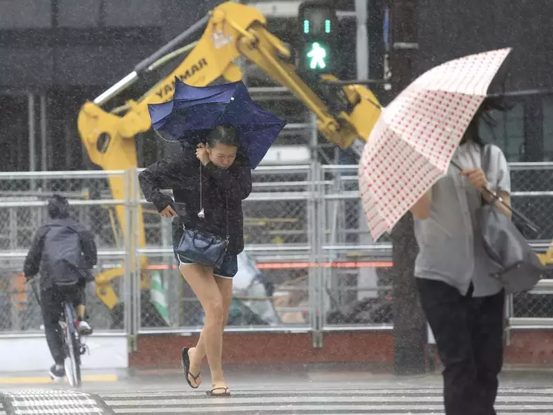 Typhoon Shanshan (No. 10) makes landfall in southwestern Japan