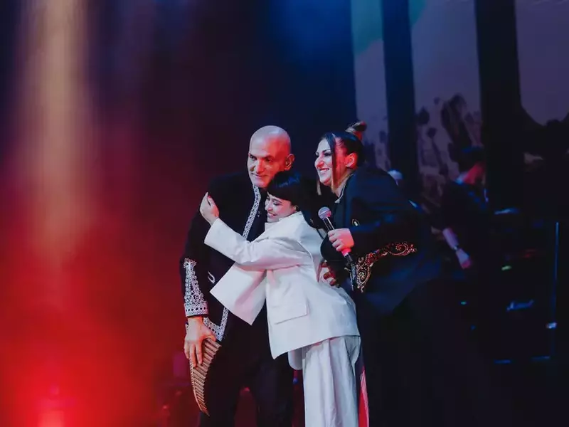 350956498_2009776596025492_7525110475730852230_n