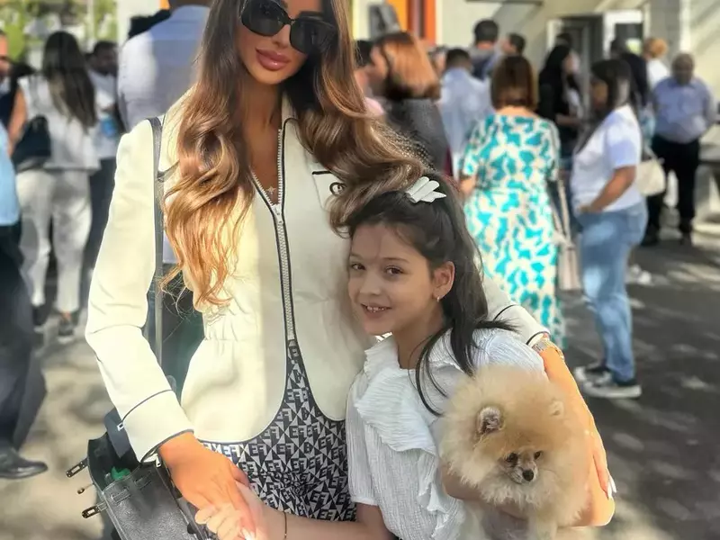 bianca dragusanu prima zi de scoala fiica sofia