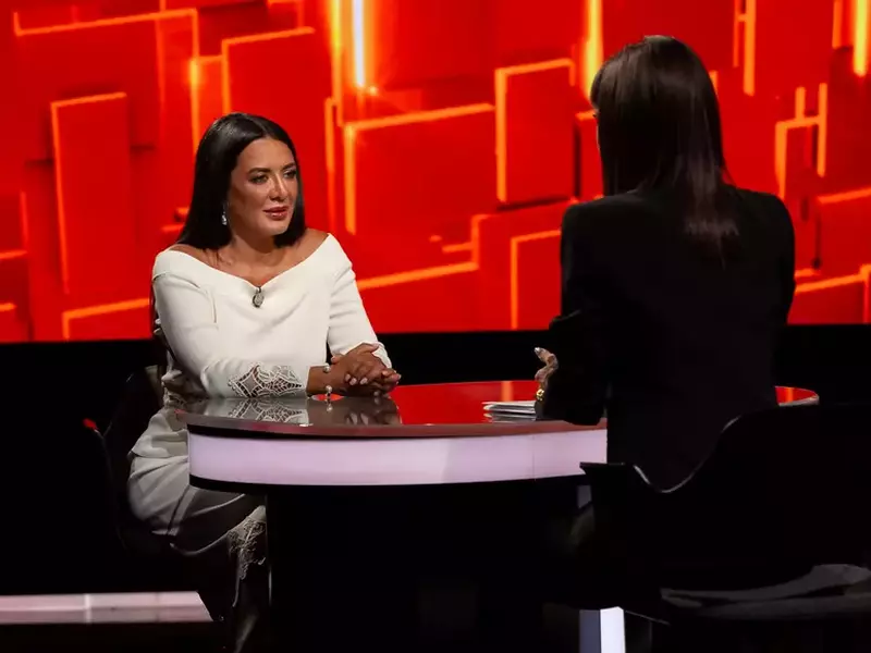 Oana Niculescu Mizil la 40 de intrebari cu Denise Rifai_Kanal D (1)