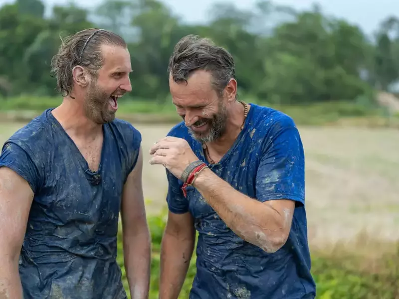 Nicolai si Sorin au luat amuleta si Jokerul