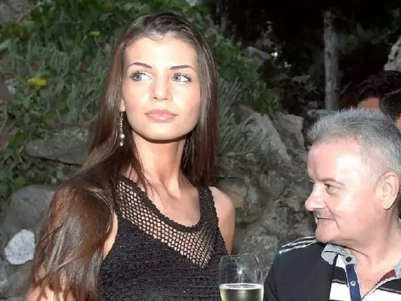 c287ced0-785e-492b-8e8a-73d29a5f747e