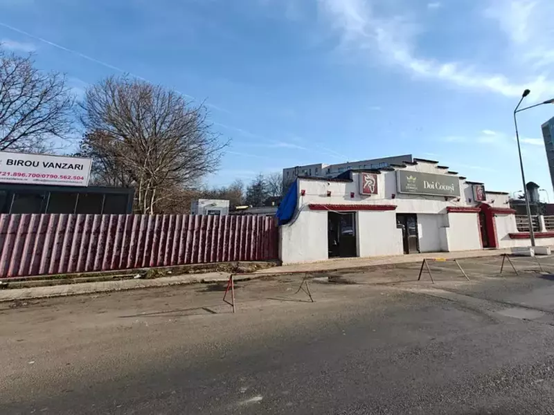 Restaurantul „Doi Cocoși” din Sectorul 1 este istorie. Buldozerele l-au demolat. Foto: Libertatea