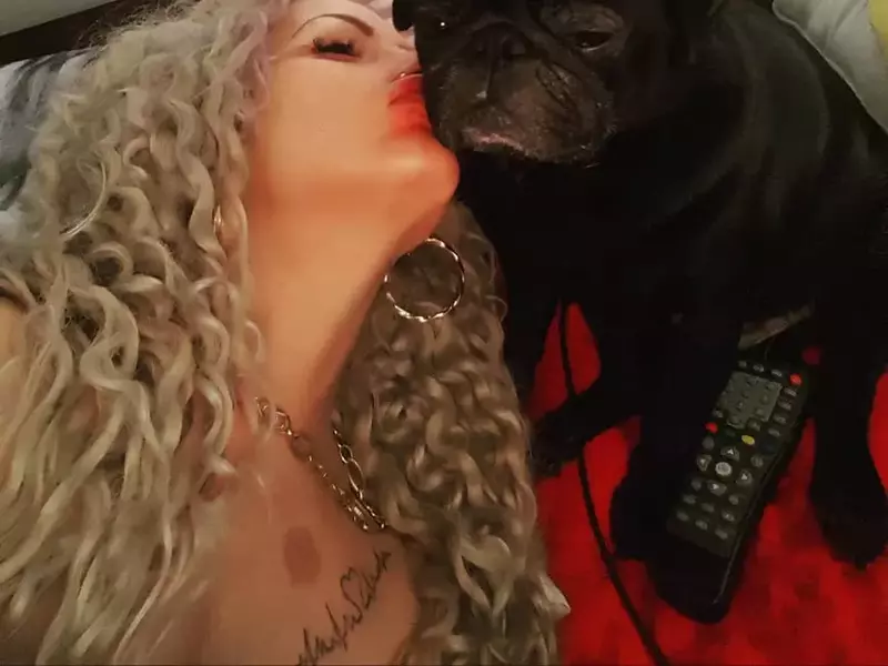 anda-sasha-targ-jiu-mops