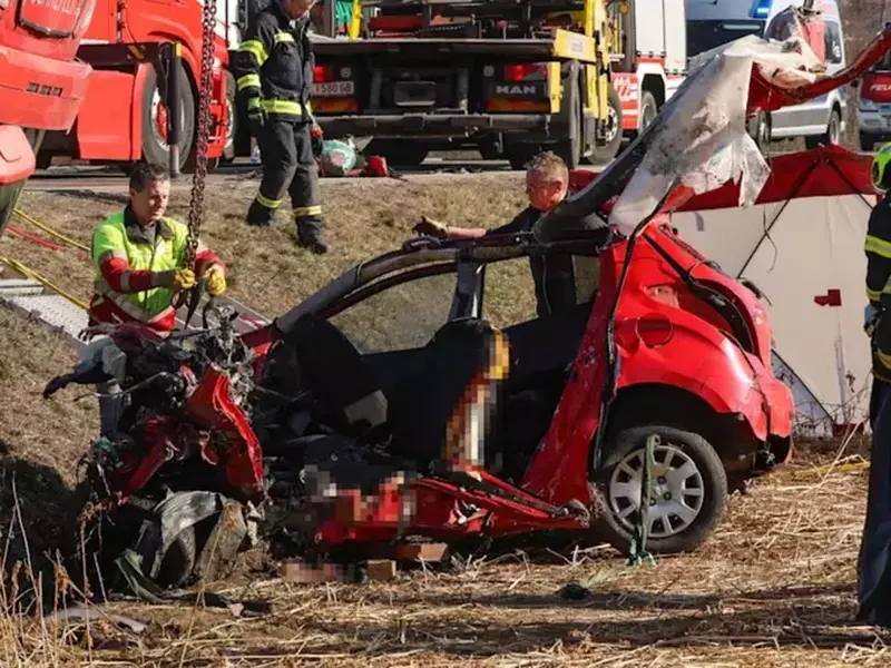 Hyundai roșu accident frate Germania, Foto_ Bild.de