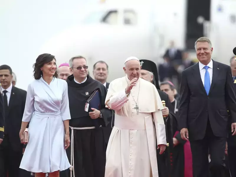 OTOPENI – VIZITA – PAPA FRANCISC – SOSIRE