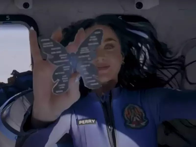 katy perry in spatiu 4