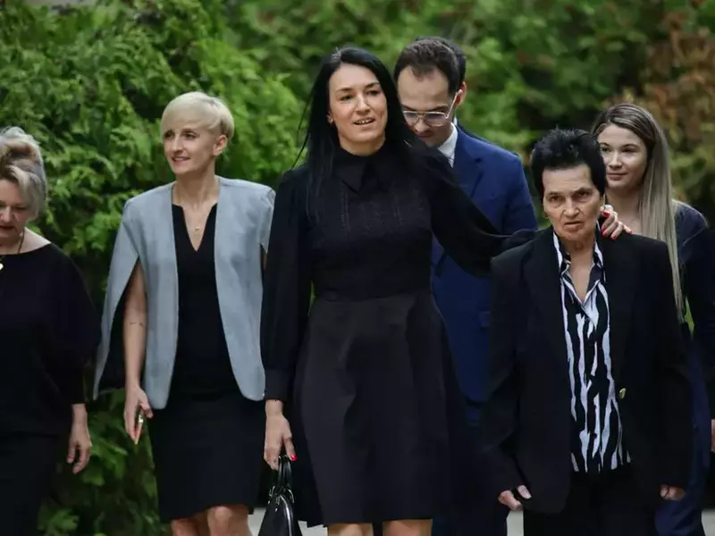 Cristina Neagu decorata Palatul Cotroceni  (2)