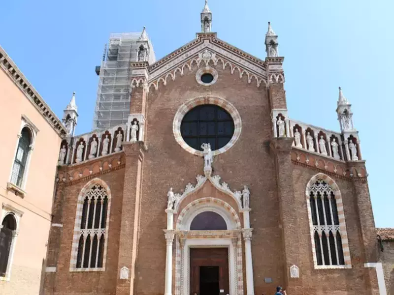 Fațada bisericii Madonna dell'Orto