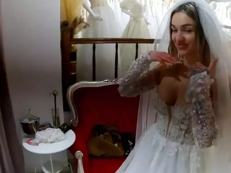 Ella Insula iubirii – rochie de mireasă (2)