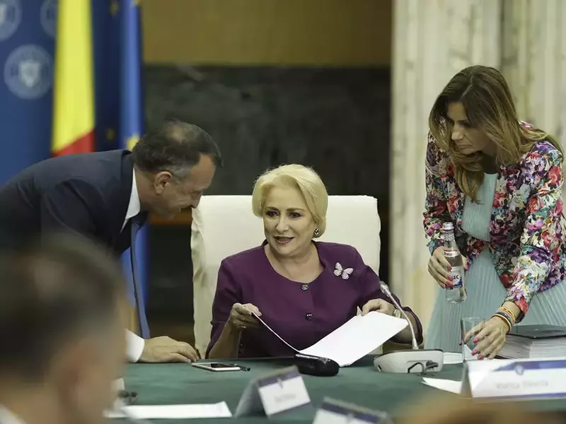 viorica dancila paul stanescu anca alexandrescuID97706_INQUAM_Photos_Octav_Ganea copy