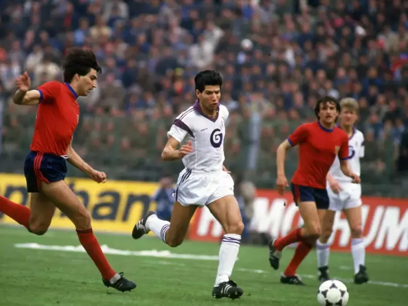 Imagine de arhivă din semifinala Cupei Campionilor Europeni 1986, Steaua-Anderlecht 3-0. Foto: Imago Images