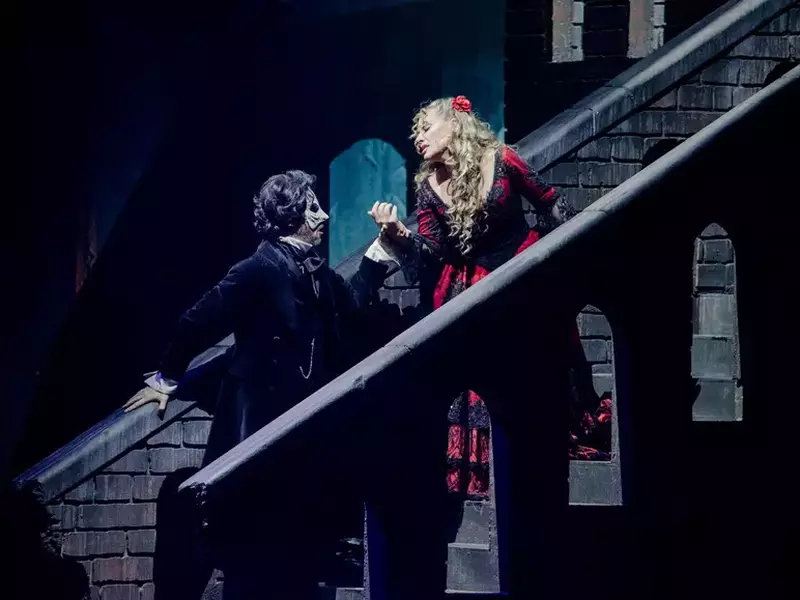 irina baiant in fantoma de la opera (3)