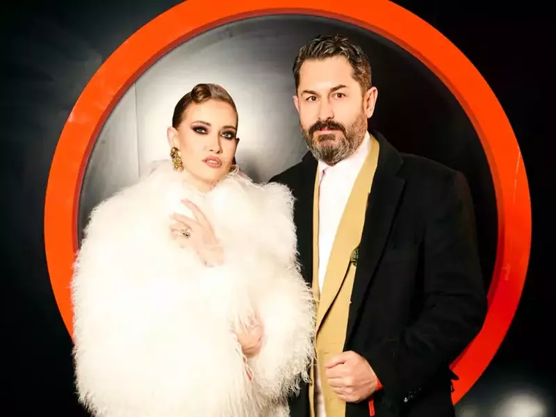 Iulia Albu și Mike