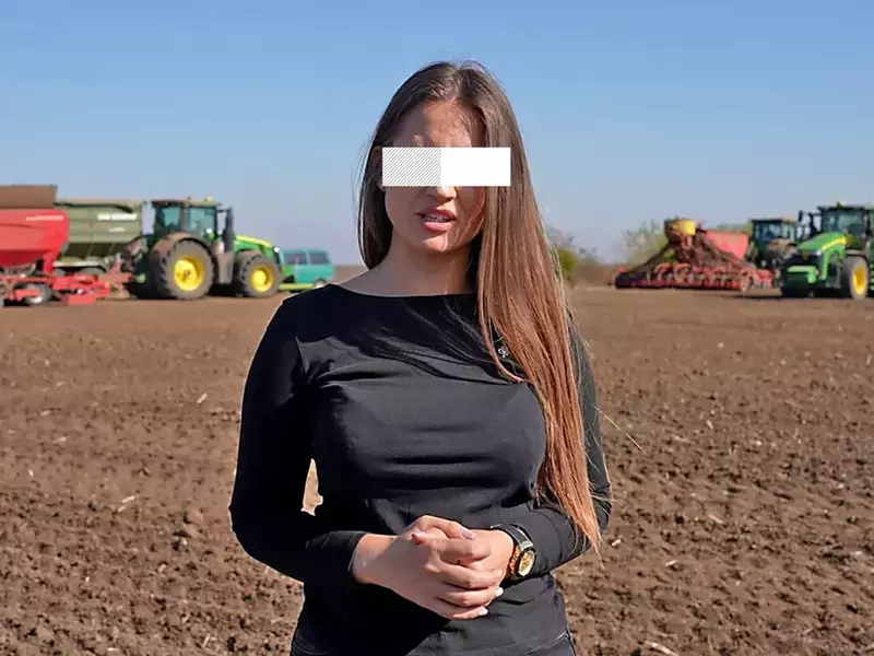 Ana Gabriela, presupusa iubită a lui Valentin Sanfira (1)