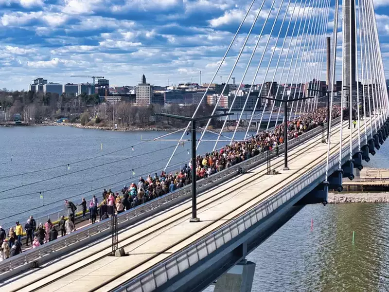 Podul Kruunuvuori, Helsinki, Finlanda la inaugurare