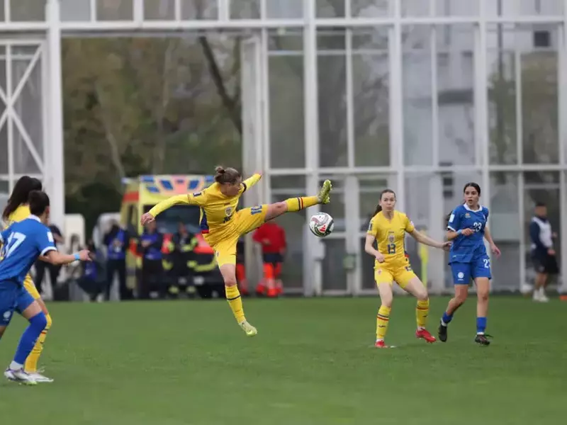 fază din meciul de fotbal feminin al naționalei România-Cipru, preliminarii calificare CM, stadionul Arcul de Triumf, București, 18 aprilie 2026