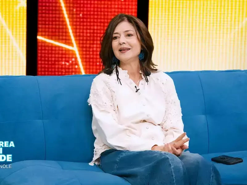 Oana Sîrbu la „Întrebarea Mesei Rotunde”, emisiune difuzată pe Acasă TV