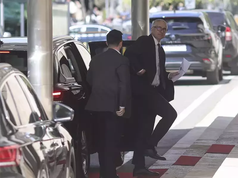i PSD la Palatul Victoria pentru a-si da demisia din guvern, in Bucuresti, 23 aprilie 2026. Foto: Inquam Photos-Octav Ganea