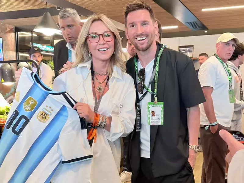 Anastasia Soare și Lionel Messi la Marele Premiu de Formula 1 din Miami (SUA)