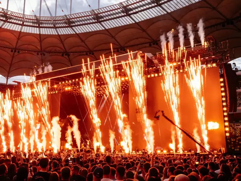 Peste 40.000 de oameni, inclusiv ucraineni, au asistat la concertul lui Max Korzh de pe Arena Națională. Foto: Getty Images