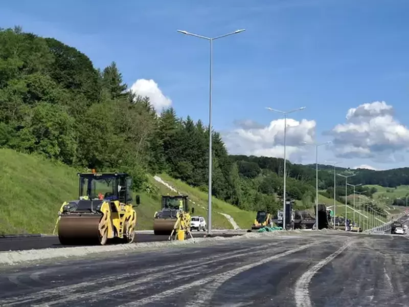 Lucrări secțiunea 4 Tigveni - Curtea de Argeș - Autostrada Sibiu - Pitești A1. Foto: Alex Vlaicu