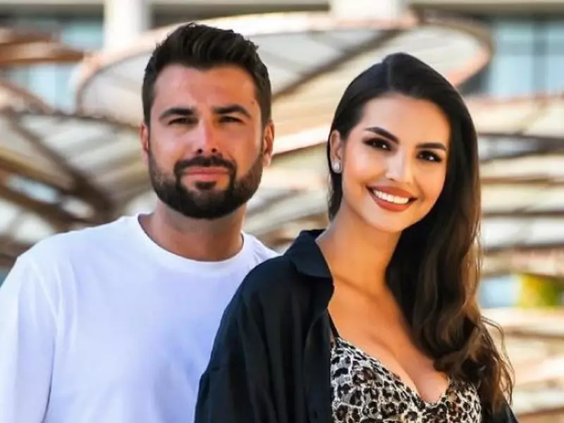 Mutu si Sandra
