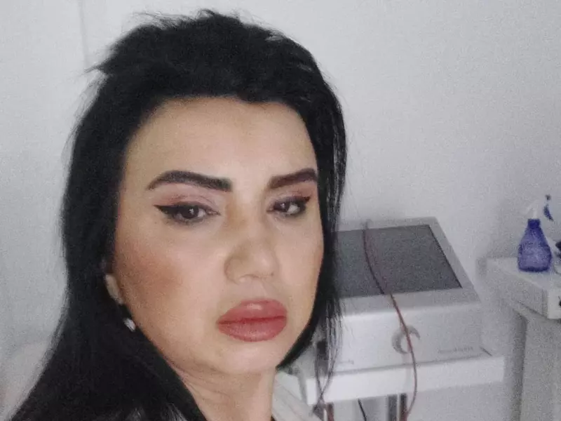 adriana bahmuteanu
