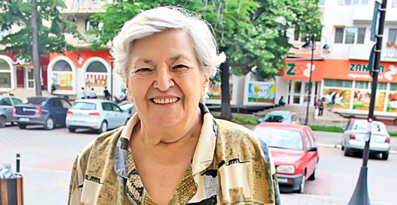 Draga Olteanu-Matei a rămas repetentă la școală. A fost ...