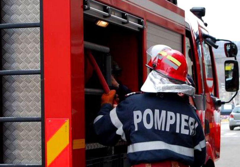 Incendiu la o fabricÄ de prelucrare a lemnului din Drobeta Turnu Severin