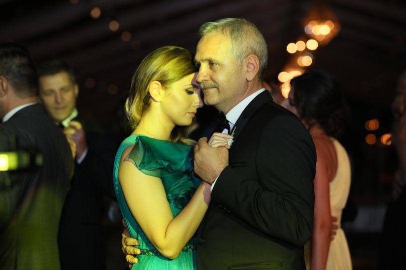 Cum Au Fost Surprinși Liviu Dragnea și Irina Tănase La Nunta Lui