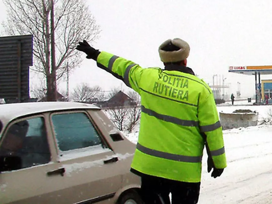 Revelionul va fi păzit de 25.000 de angajați ai ”Internelor” 